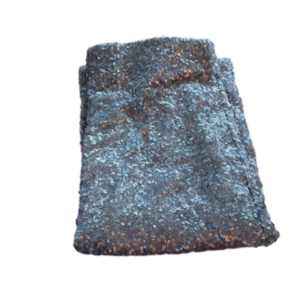 jealous tomato silver sequinded skirt. Size small. Great For Spring Parties! - Picture 8 of 8